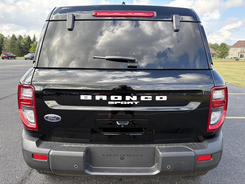 new 2025 Ford Bronco Sport car, priced at $35,335