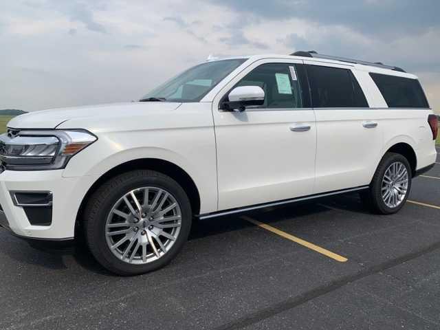 new 2024 Ford Expedition car, priced at $85,395