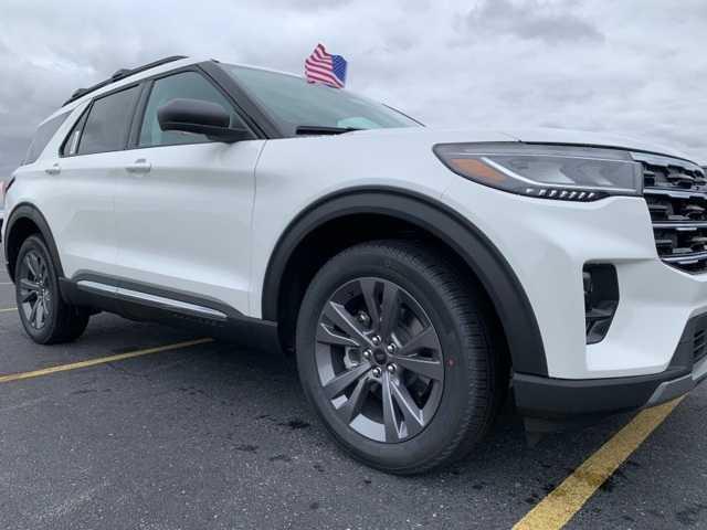 new 2025 Ford Explorer car, priced at $49,550