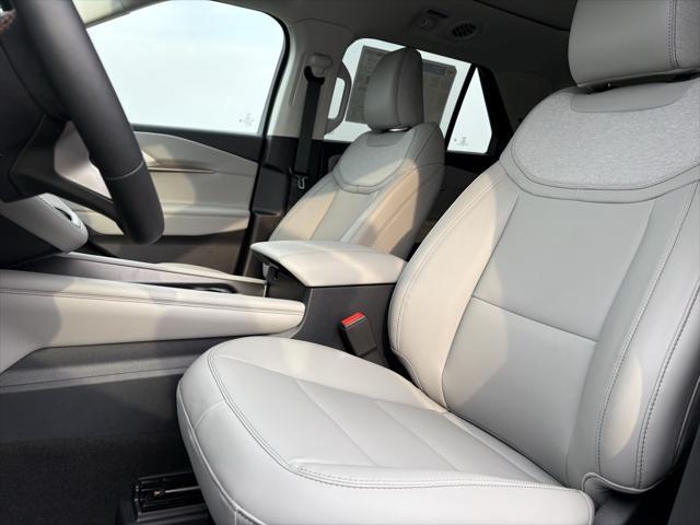 new 2025 Ford Explorer car, priced at $51,285