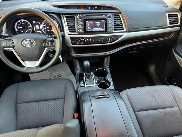 used 2019 Toyota Highlander car, priced at $18,794