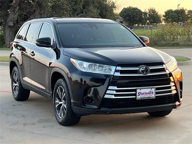 used 2019 Toyota Highlander car, priced at $18,794