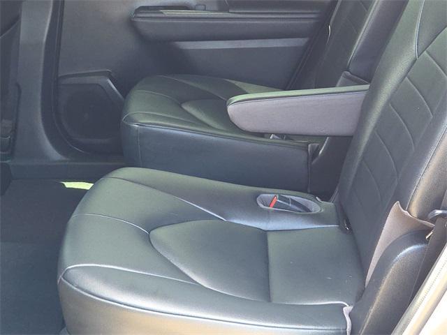 used 2020 Toyota Highlander car, priced at $24,332