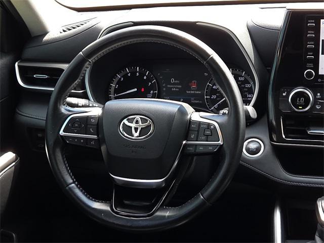 used 2020 Toyota Highlander car, priced at $24,332
