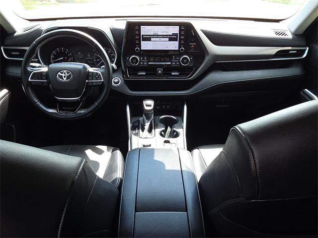used 2020 Toyota Highlander car, priced at $24,332