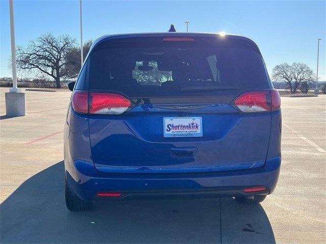 used 2019 Chrysler Pacifica car, priced at $22,916