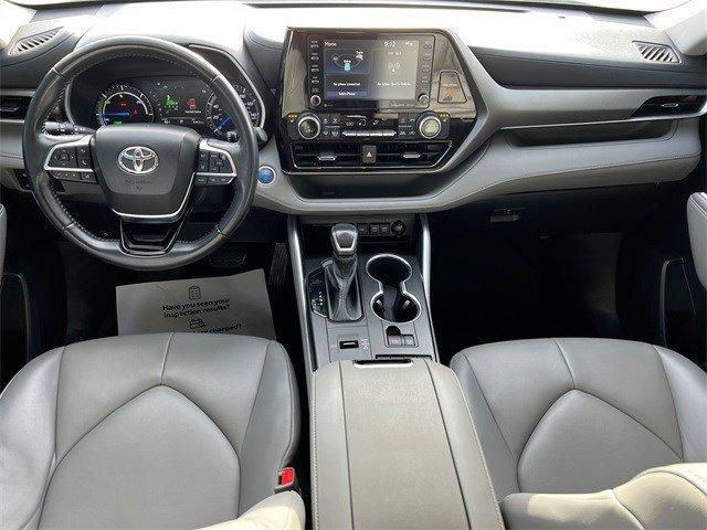 used 2021 Toyota Highlander Hybrid car, priced at $28,962