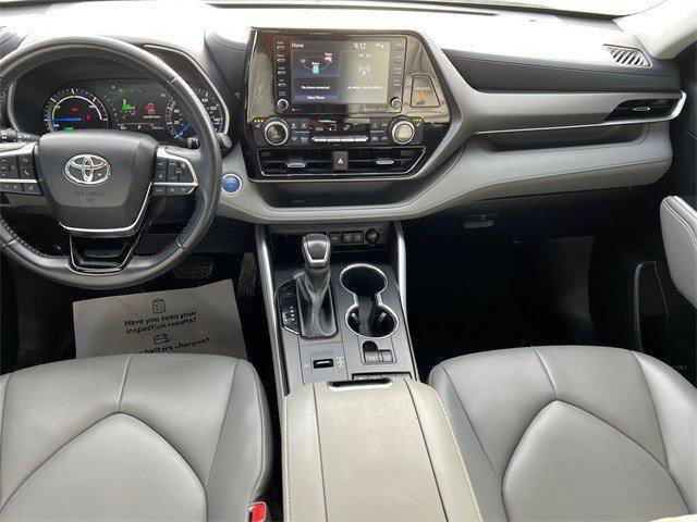 used 2021 Toyota Highlander Hybrid car, priced at $28,962