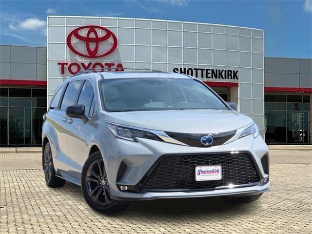 used 2024 Toyota Sienna car, priced at $47,395