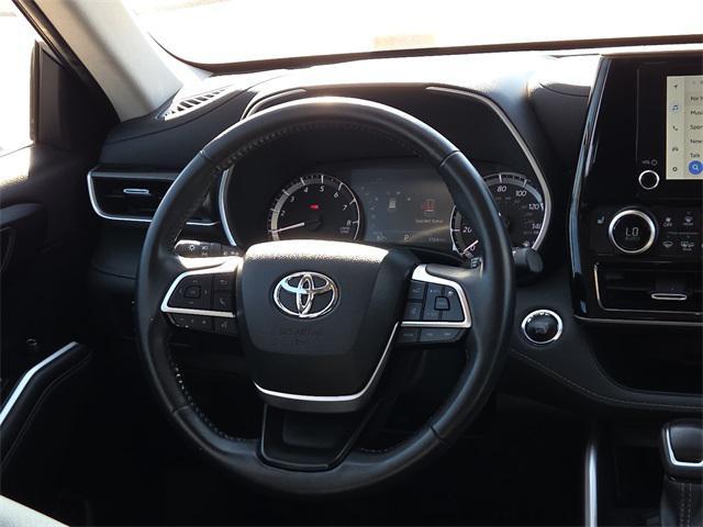 used 2023 Toyota Highlander car, priced at $34,931