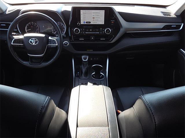 used 2023 Toyota Highlander car, priced at $34,931