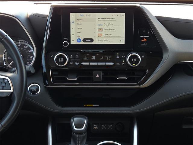 used 2023 Toyota Highlander car, priced at $34,931