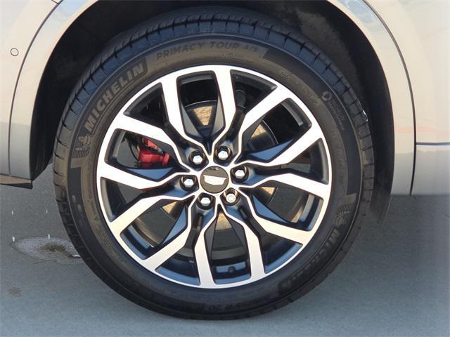 used 2024 Cadillac XT6 car, priced at $52,494