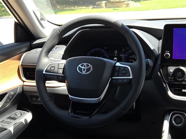 new 2025 Toyota Grand Highlander car, priced at $56,736
