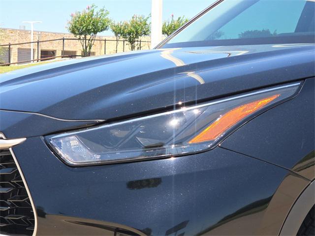 used 2024 Toyota Highlander car, priced at $39,526