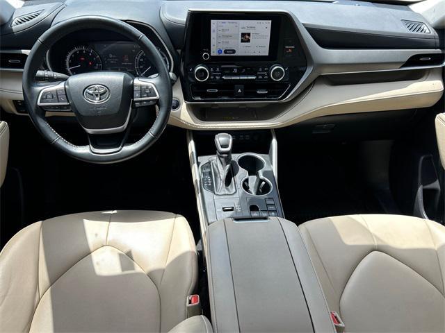 used 2023 Toyota Highlander car, priced at $37,285