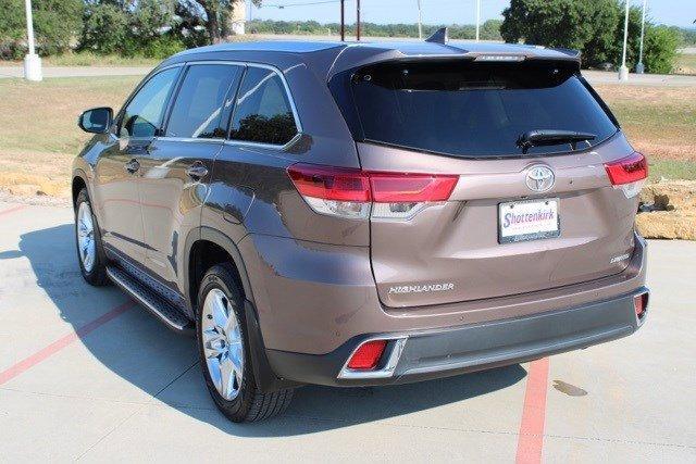 used 2019 Toyota Highlander car, priced at $30,166