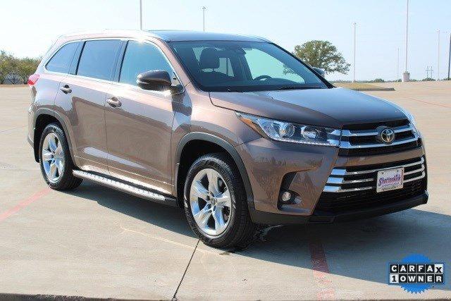 used 2019 Toyota Highlander car, priced at $30,166