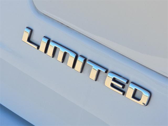 used 2022 Jeep Grand Cherokee car, priced at $27,132