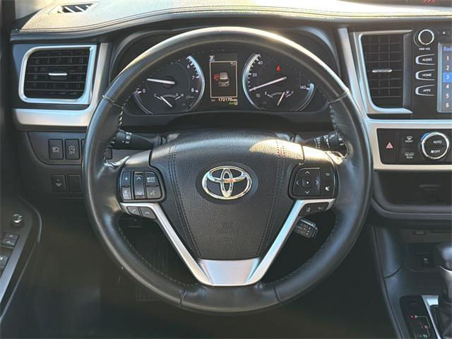 used 2017 Toyota Highlander car, priced at $17,320