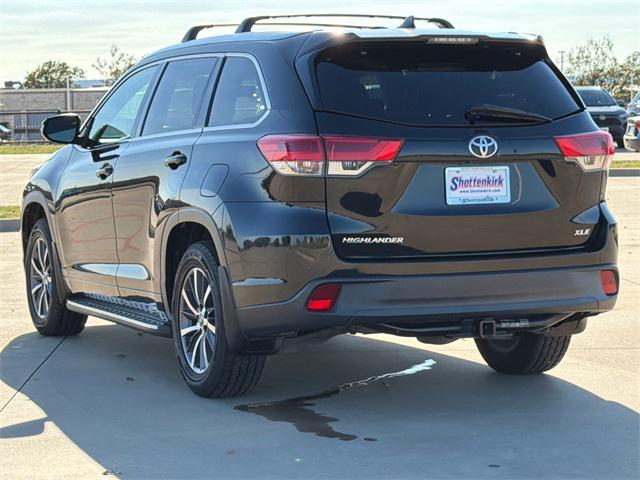 used 2017 Toyota Highlander car, priced at $17,320