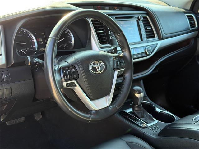 used 2017 Toyota Highlander car, priced at $17,320