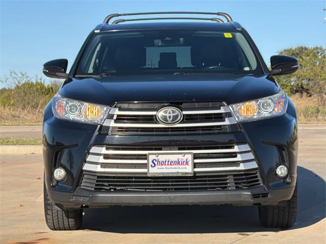used 2017 Toyota Highlander car, priced at $17,320
