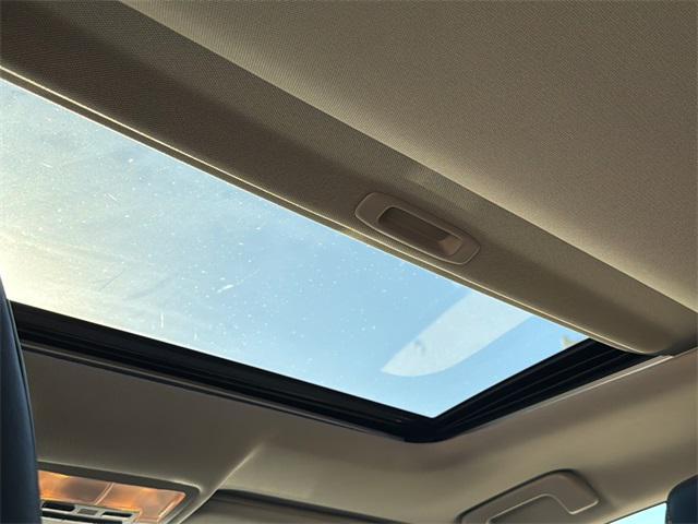 used 2017 Toyota Highlander car, priced at $17,320