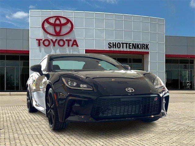 new 2025 Toyota GR86 car, priced at $35,022