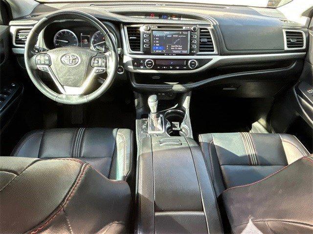 used 2019 Toyota Highlander car, priced at $20,934