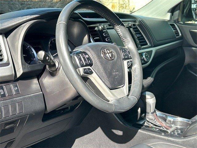 used 2019 Toyota Highlander car, priced at $20,934