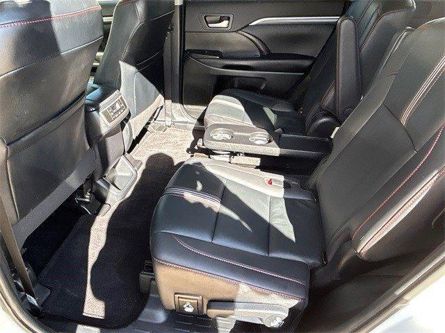 used 2019 Toyota Highlander car, priced at $20,934