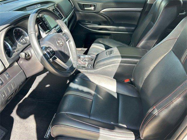 used 2019 Toyota Highlander car, priced at $20,934