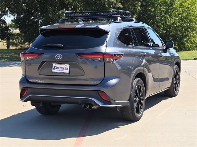 used 2024 Toyota Highlander car, priced at $40,736