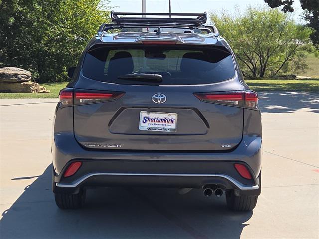 used 2024 Toyota Highlander car, priced at $40,736