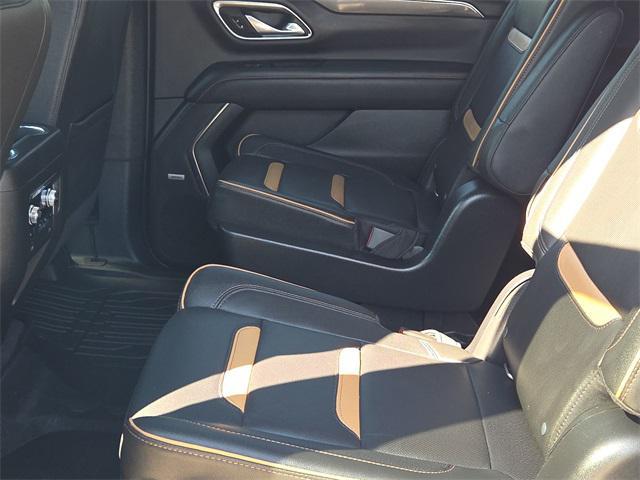 used 2022 GMC Yukon XL car, priced at $45,359