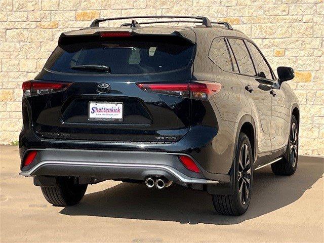 new 2025 Toyota Highlander car