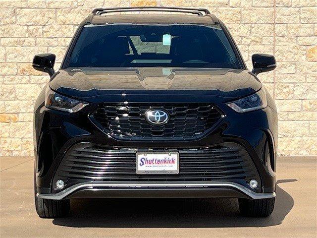 new 2025 Toyota Highlander car