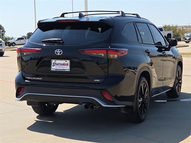 used 2024 Toyota Highlander car, priced at $37,974