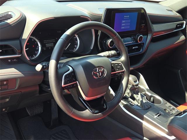 used 2024 Toyota Highlander car, priced at $37,974