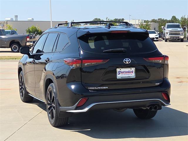used 2024 Toyota Highlander car, priced at $37,974