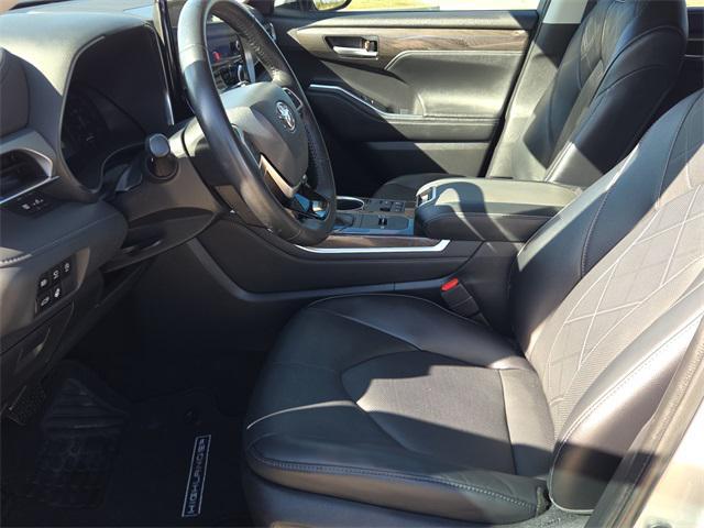 used 2023 Toyota Highlander car, priced at $41,470