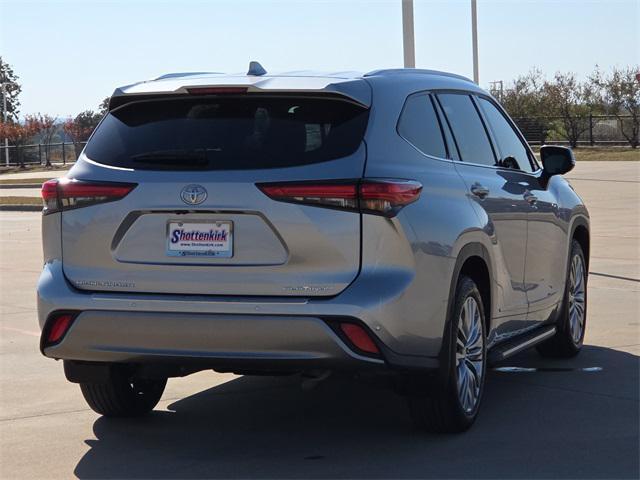 used 2023 Toyota Highlander car, priced at $41,470