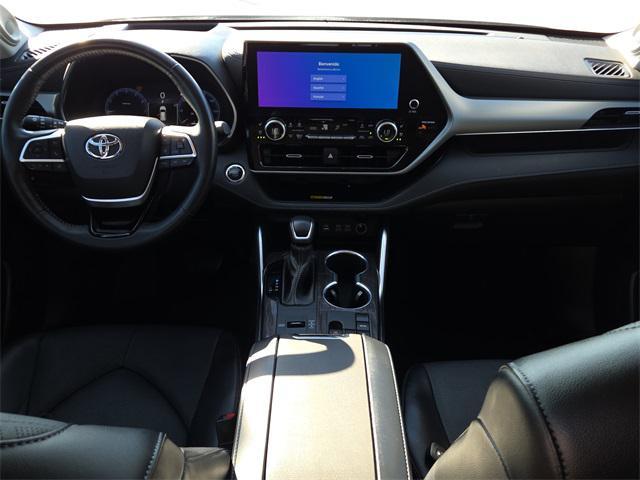 used 2023 Toyota Highlander car, priced at $41,470