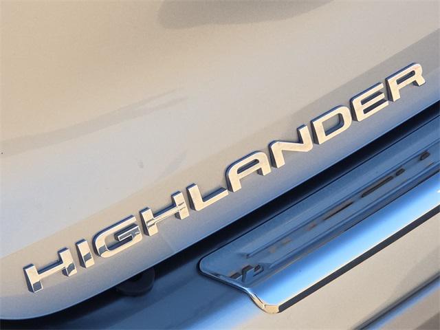 used 2023 Toyota Highlander car, priced at $41,470