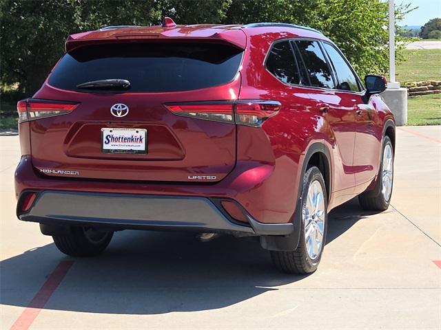 used 2020 Toyota Highlander car, priced at $30,955