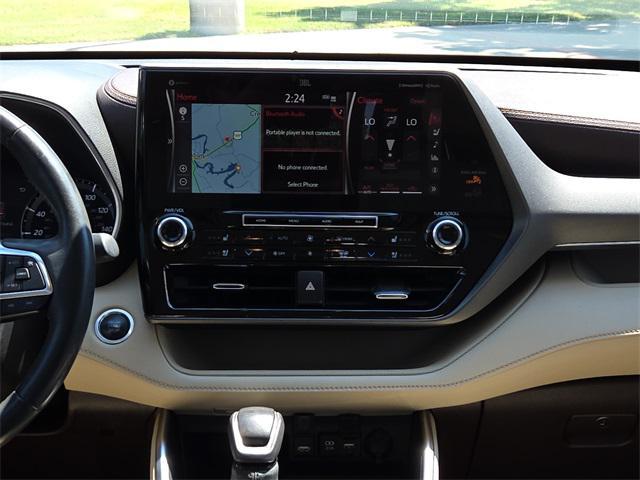 used 2020 Toyota Highlander car, priced at $30,955