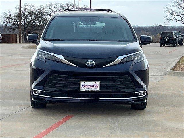 used 2024 Toyota Sienna car, priced at $47,228