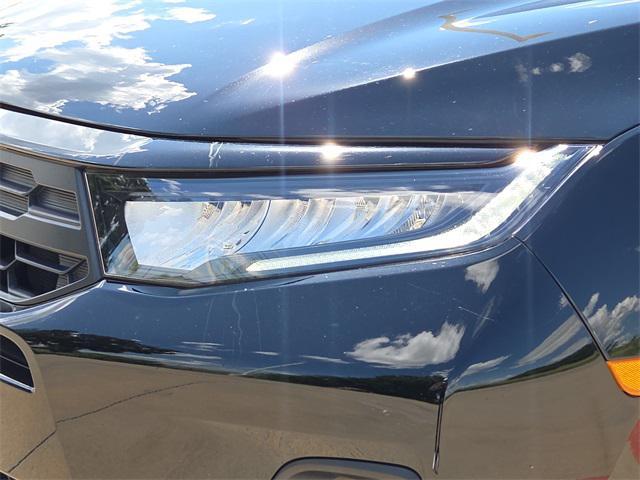 used 2025 Honda Odyssey car, priced at $40,990