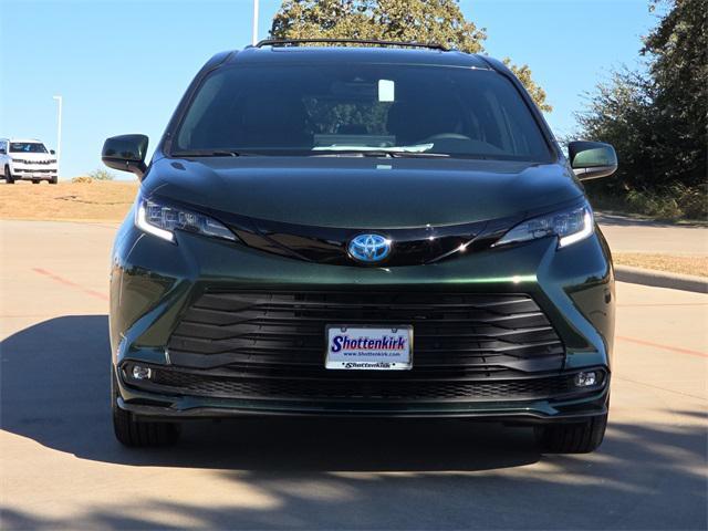 new 2025 Toyota Sienna car, priced at $54,320